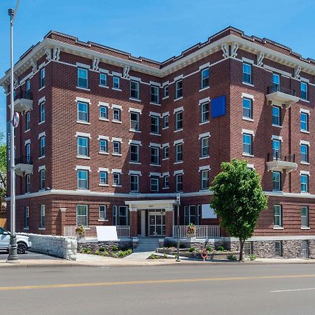 Quality Inn & Suites Kansas City Downtown Exterior foto